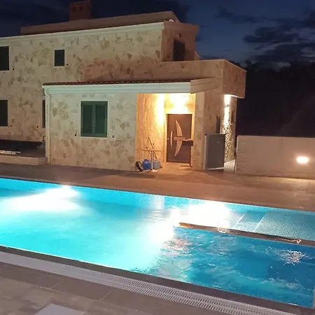 Villa-sana ויר