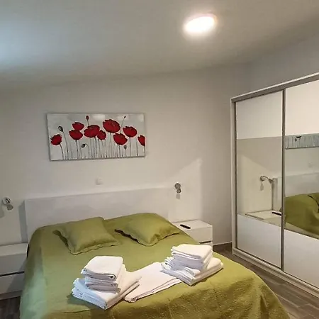 Villa-sana Villa *