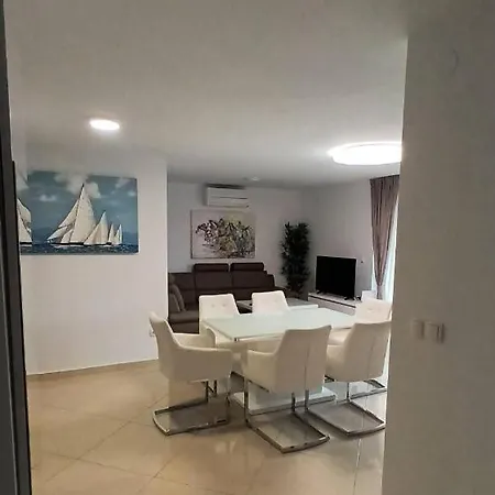 Villa Villa-sana