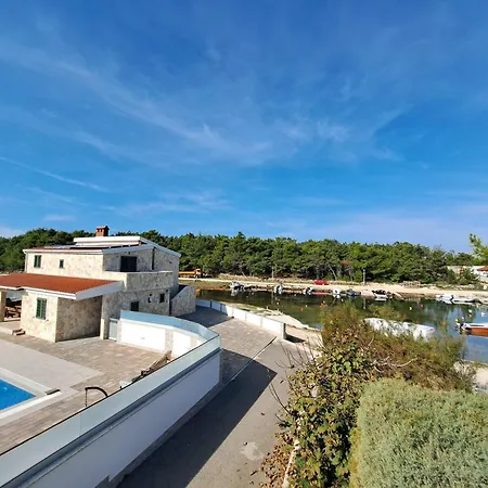 Villa Villa-sana *