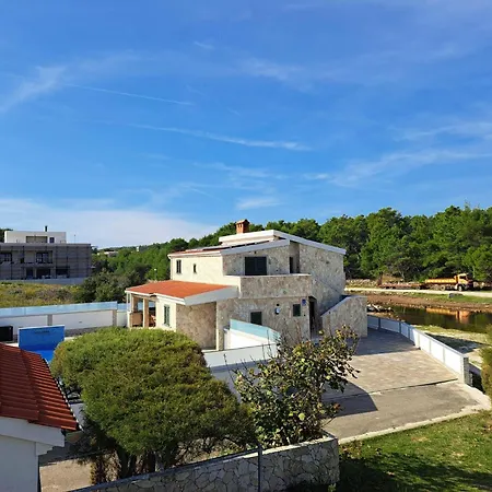 Villa-sana Vir