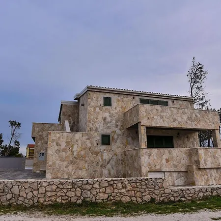 Villa-sana