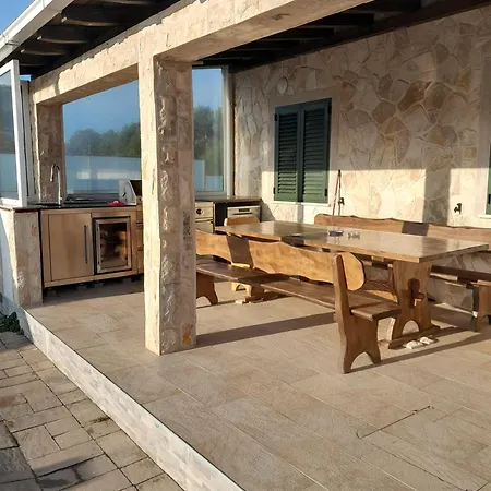 Villa-sana Villa